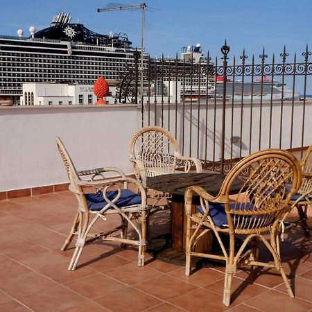 Attico Con Terrazza Sul Porto Apartment Palermo Exterior photo