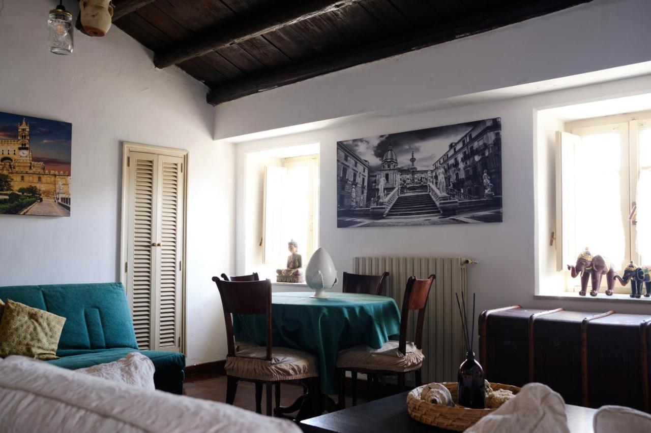 Attico Con Terrazza Sul Porto Apartment Palermo Exterior photo